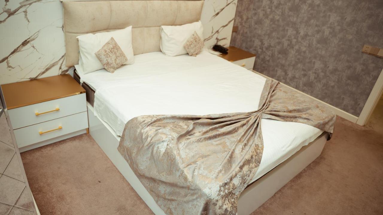 באקו Dionis Hotel מראה חיצוני תמונה
