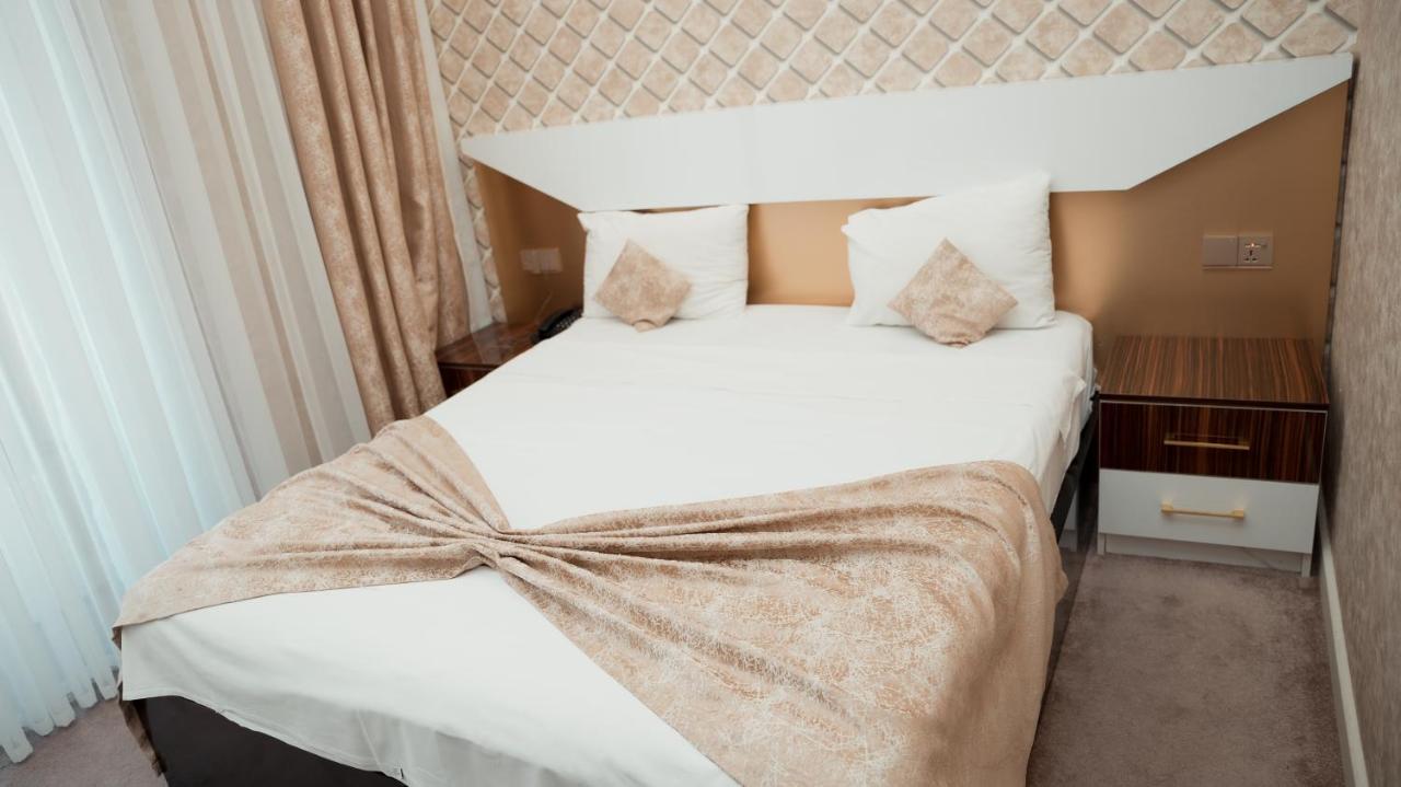 באקו Dionis Hotel מראה חיצוני תמונה