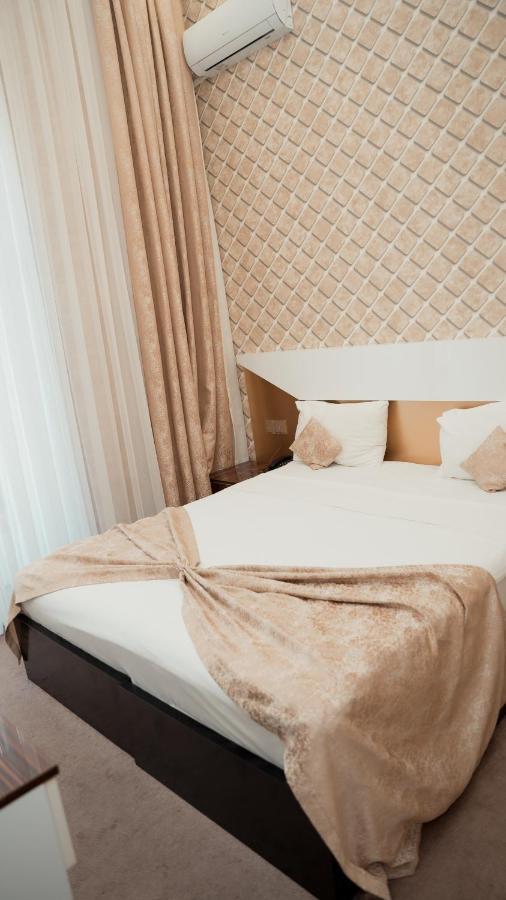 באקו Dionis Hotel מראה חיצוני תמונה